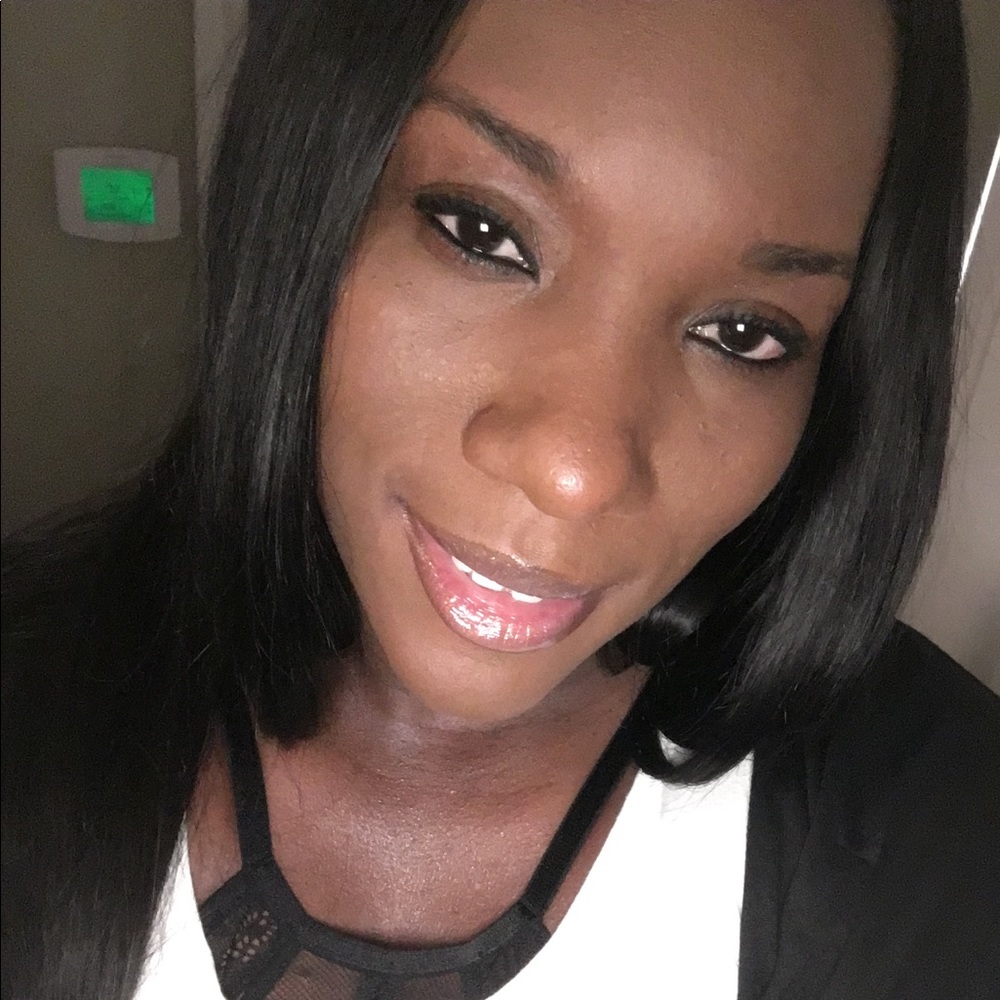 Meet your Posher, Donna